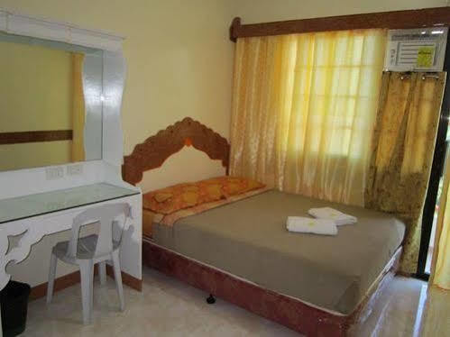 Golden Stallion Suites Cagayan de Oro Buitenkant foto