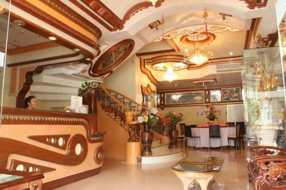Golden Stallion Suites Cagayan de Oro Buitenkant foto